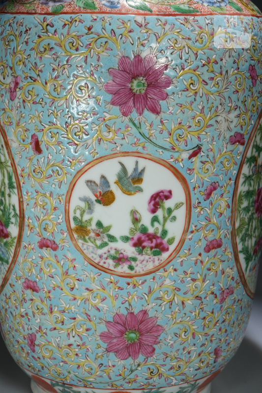 清 粉彩开光花鸟棒槌瓶 - 图4